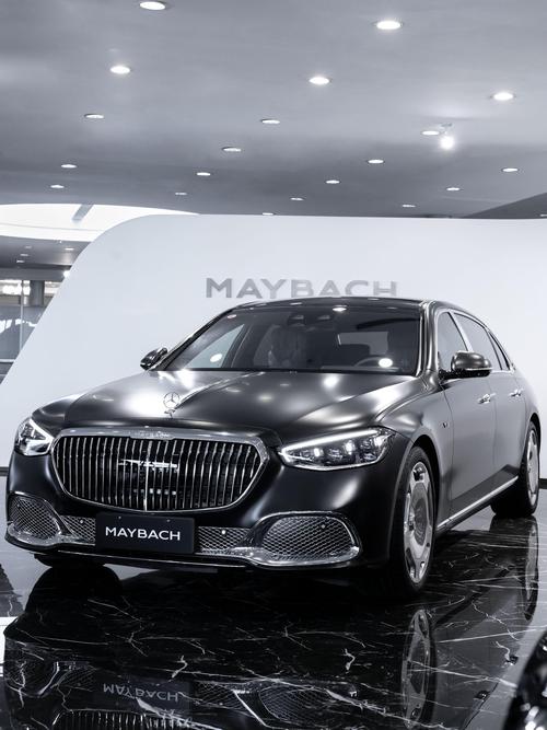 重庆万州区华航西企业管理咨询岚图汽车的售后服务让用户无忧出行，迈巴赫未来的豪华车趋势